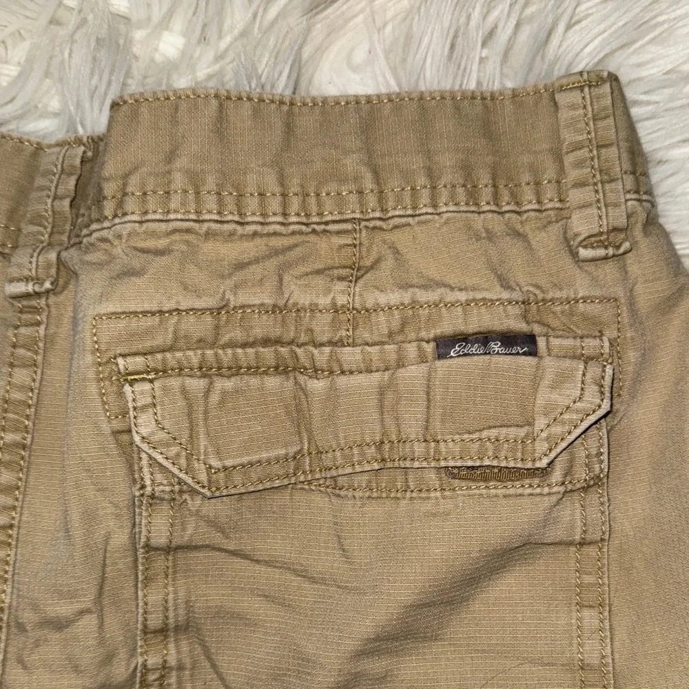 Eddie Bauer Tan Cargo Shorts with Pockets